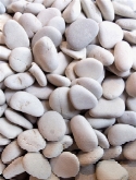 Foto van Pearl stone arabie (white) ³0 - 60 mm (zak 25 kg.) via burobloemen