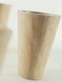 Foto van Indoor pottery vase kara wood mix natural via burobloemen